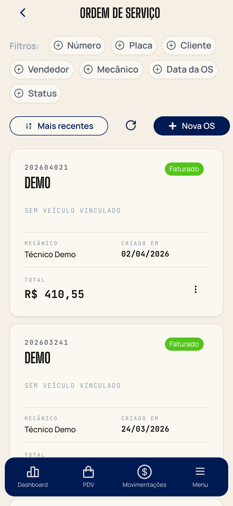 App mobile mostrando a tela de Ordem de Serviço com filtros e cards de OS